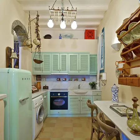 Amalgam Homes Tinos Arnados